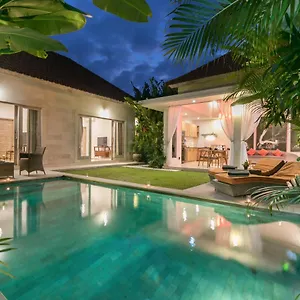 Villa Briana By R Us