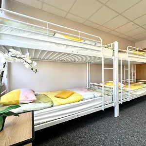 https://hostel-zurawia.warsawhotelspoland.com